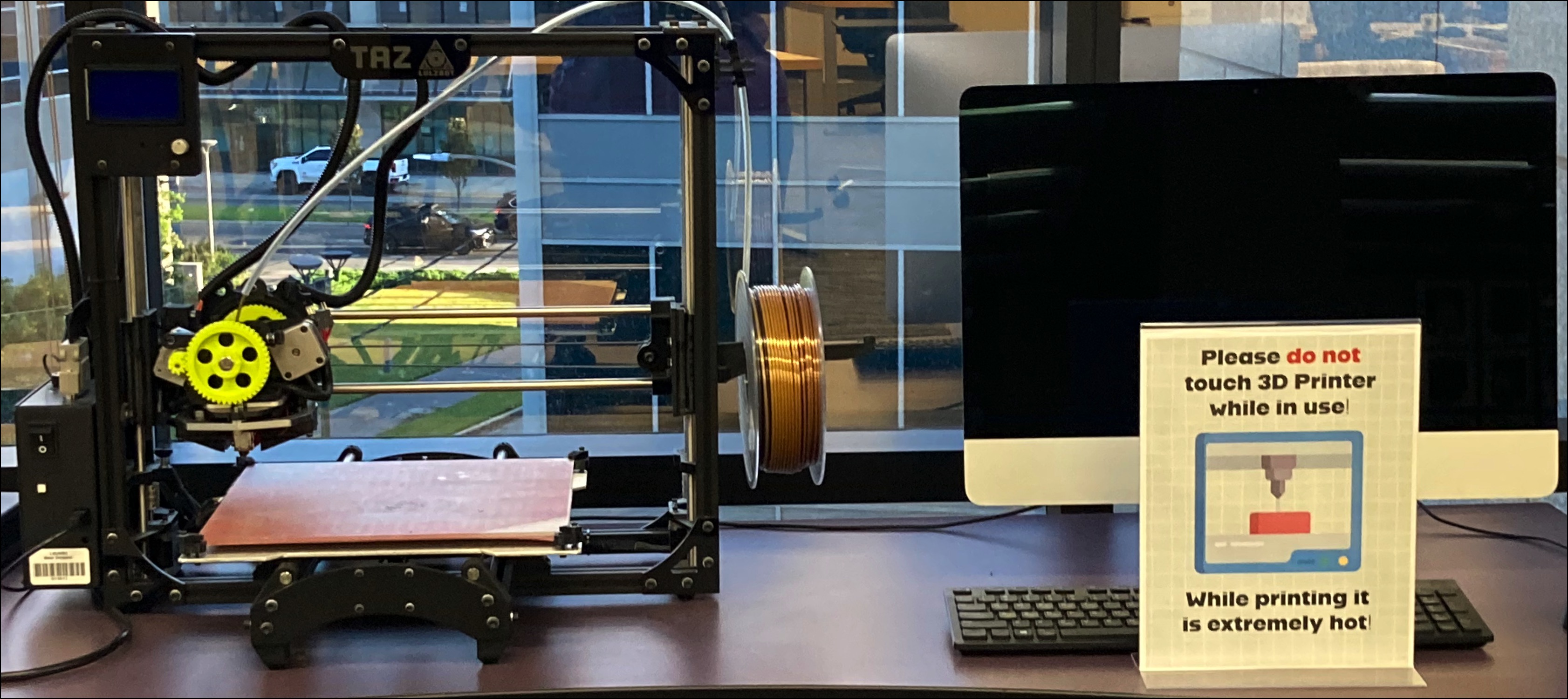 Picture of 3D printing station